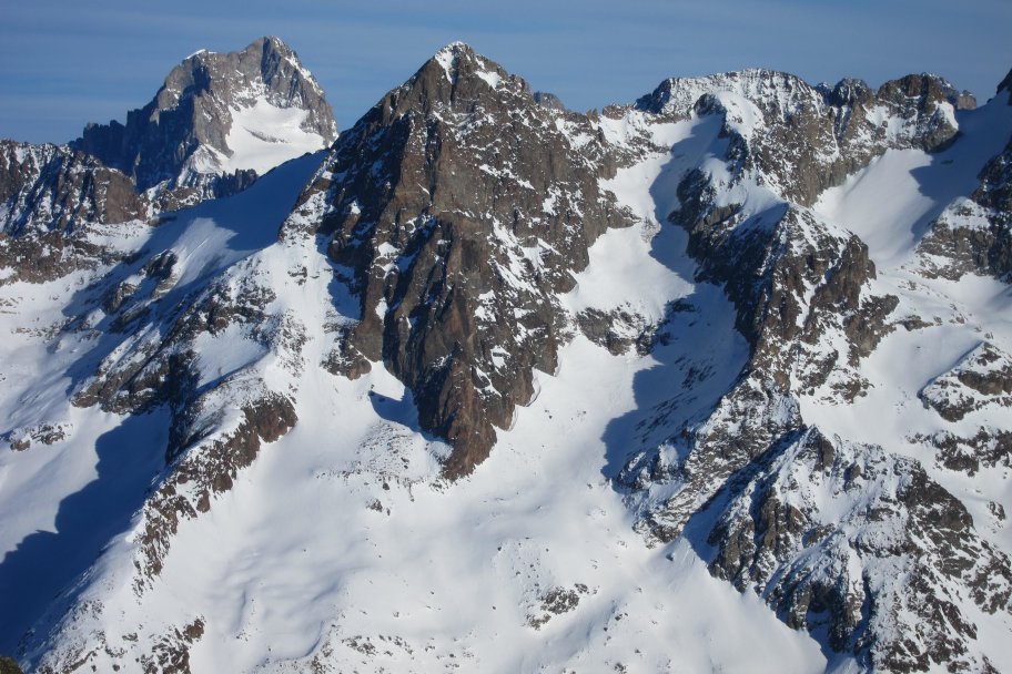 #12 Arête Ouest des Fétoules : Barre des Ecrins et Tête des Fétoules Arête Ouest des Fétoules : Barre des Ecrins et Tête des Fétoules