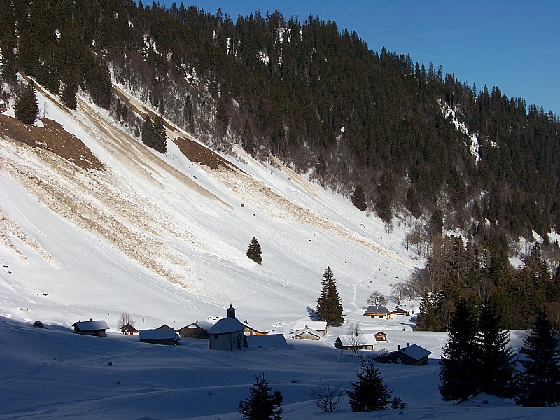 #3 Graydon : chalets de Graydon...bon au soleil....congélation à l Graydon : chalets de Graydon...bon au soleil....congélation à l'ombre!