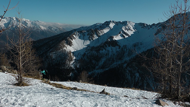 #10 2300m : face au Mt Aunos, brumes vers la mer 2300m : face au Mt Aunos, brumes vers la mer