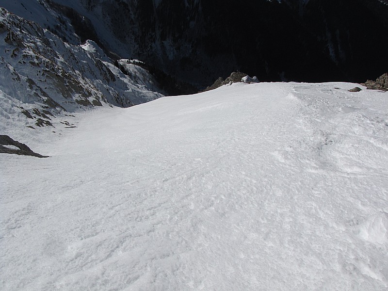 #1 Départ du couloir : vue sur la variante, à droite les anciennes traces Départ du couloir : vue sur la variante, à droite les anciennes traces