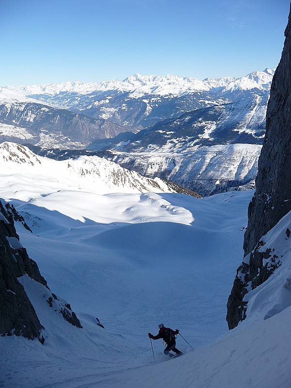 #10 Brêche : couloir E Brêche : couloir E