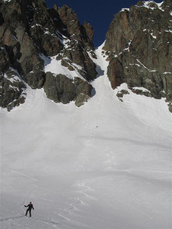 #8 vue vers le couloir : depuis le replat à 2800 m vue vers le couloir : depuis le replat à 2800 m