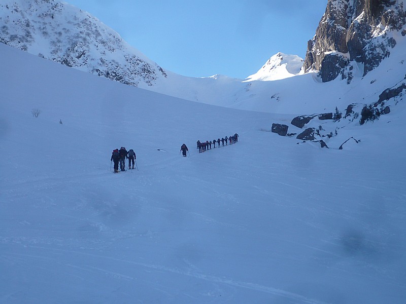 #2 sous le passage de Savolaire : devant moi, la "vraie" collective (au moins 20 personnes) sous le passage de Savolaire : devant moi, la "vraie" collective (au moins 20 personnes)