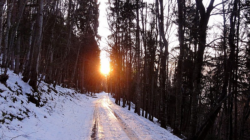 piste : tient le soleil se couche ?