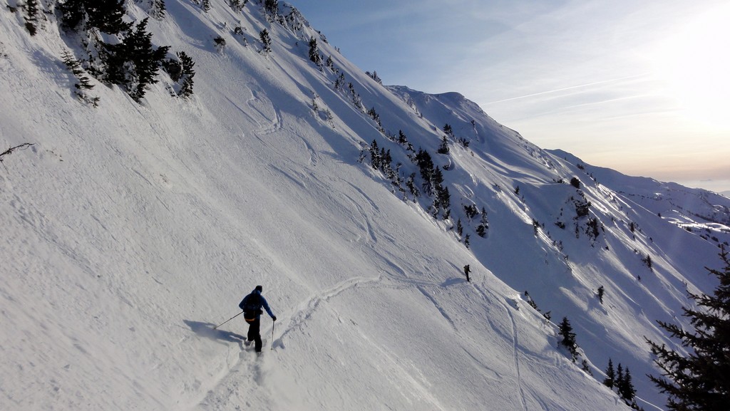 Face Ouest Grande Lanche : à la recherche des contre pente en poudre