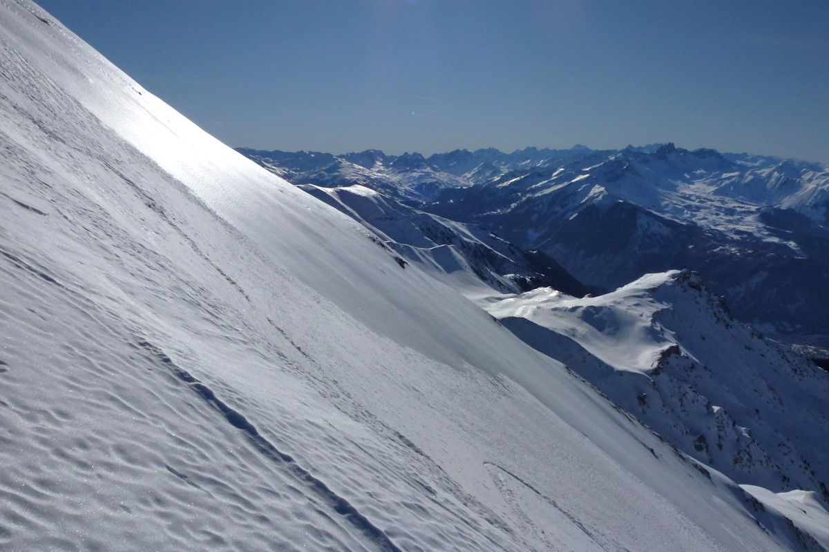 #5 Neige vitrifiée : Au dessus de 2000 m, nombreux passages en neige béton ou gelée. Neige vitrifiée : Au dessus de 2000 m, nombreux passages en neige béton ou gelée.