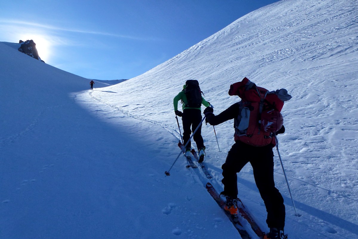#15 Sous le Col : Nous retrouvons le soleil bienfaisant. Sous le Col : Nous retrouvons le soleil bienfaisant.