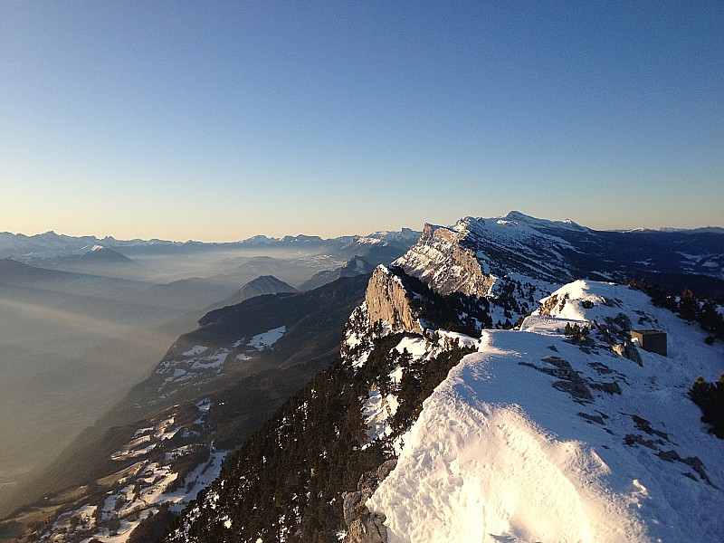 #2 Sommet : lumière sur la barrière du Vercors Sommet : lumière sur la barrière du Vercors