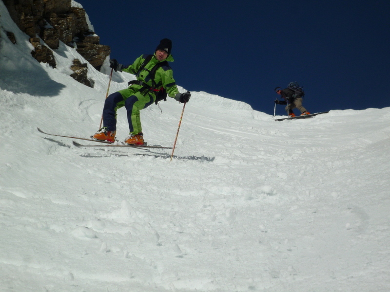 #6 Couloir Sud Golette de l Couloir Sud Golette de l'Oule : Jean Marc + à l'aise avec les skis aux pieds ;o)