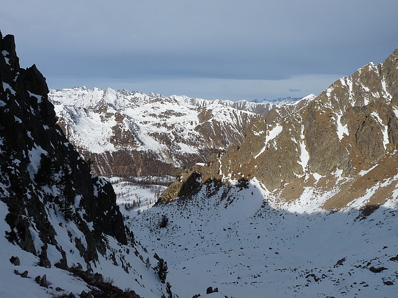 #5 Beau panorama : au dessus de la comba riva blanca. Beau panorama : au dessus de la comba riva blanca.