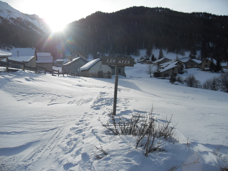 #1 les Ayes : arrivée aux Ayes avec le soleil les Ayes : arrivée aux Ayes avec le soleil