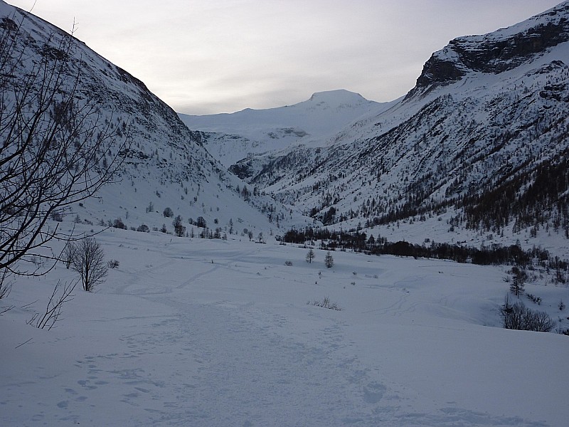 #1 au dessus de prapic : bon enneigement au dessus de prapic : bon enneigement