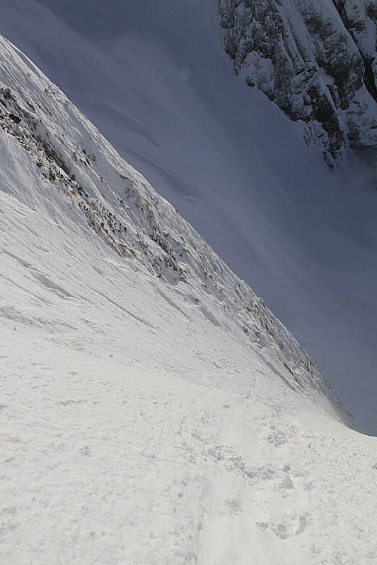 #10 ça a bien ravagé la descente : faudra attendre les prochaines chutes de neige... ça a bien ravagé la descente : faudra attendre les prochaines chutes de neige...