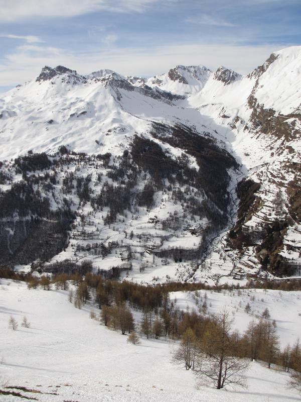 #7 Gardette : L Gardette : L'enneigement est correct à part au sud.