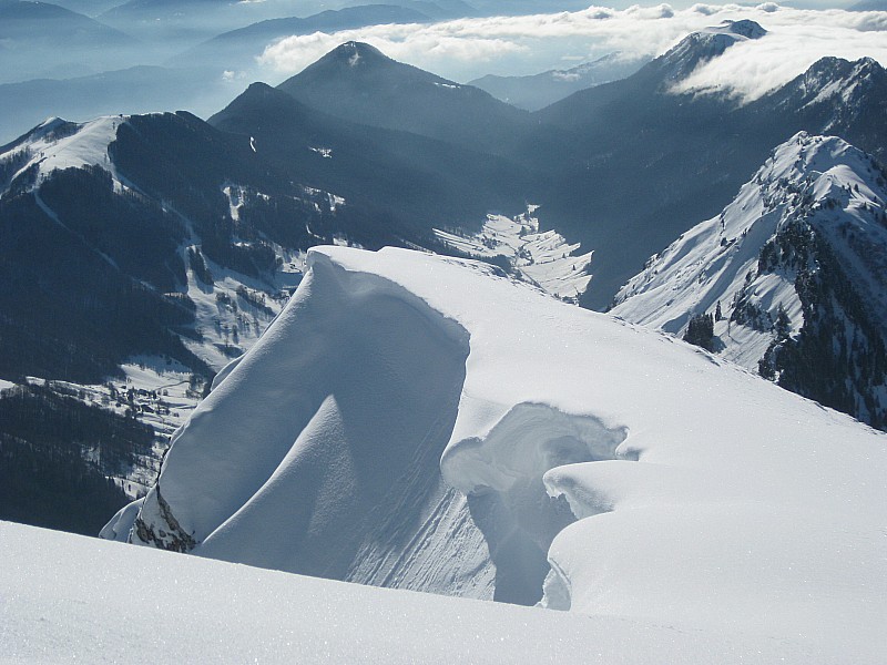 #6 Sommet : Jolie corniche, ya vraiment un gros paquet de neige!! Sommet : Jolie corniche, ya vraiment un gros paquet de neige!!