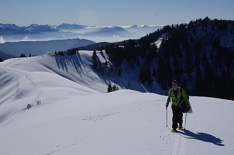 #4 Bientôt le bout! : montée raquette, descente ski Bientôt le bout! : montée raquette, descente ski