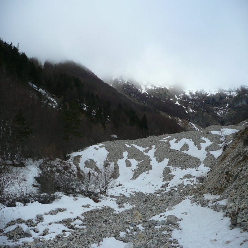 #1 Combe de Mai : Dans le bas, l Combe de Mai : Dans le bas, l'enneigement est insuffisant pour chausser les skis