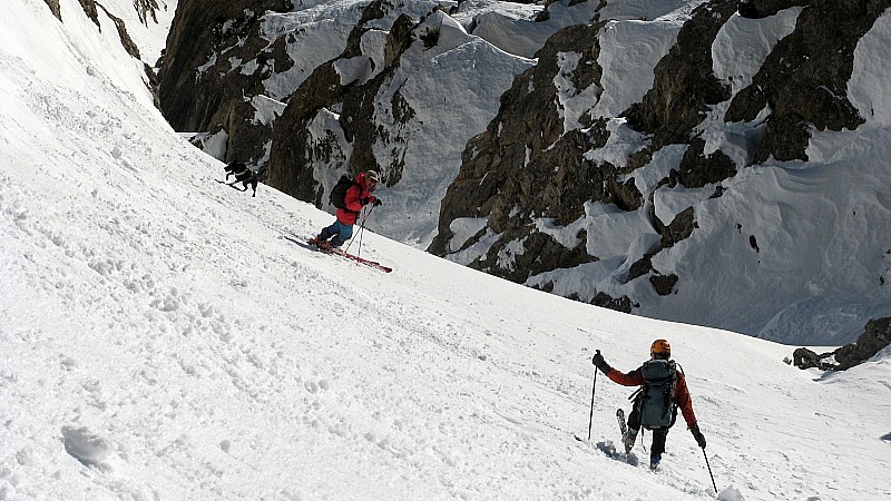 #6 Au zoom : Le trio plus bas. Au zoom : Le trio plus bas.