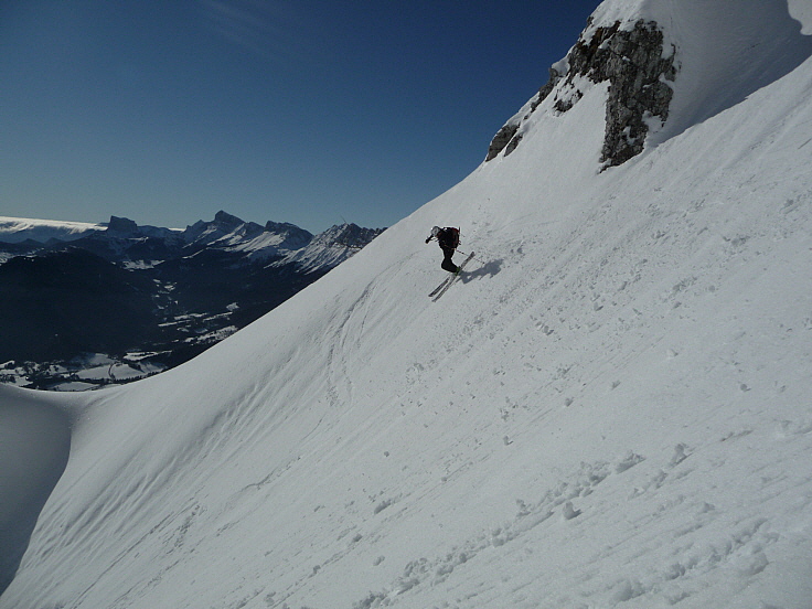 #8 ski au balcon : de belles contrepentes au soleil ski au balcon : de belles contrepentes au soleil