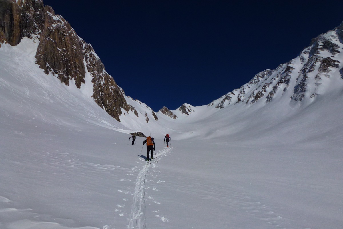 Deuxième objectif du jour : Direction le col de la Nova.