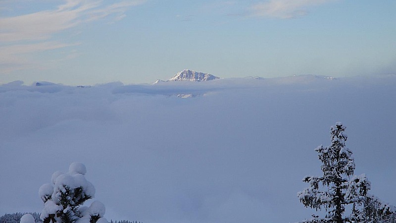 #2 Grand Veymont : Le sommet du Vercors a du mal à sortir de la crasse. Grand Veymont : Le sommet du Vercors a du mal à sortir de la crasse.