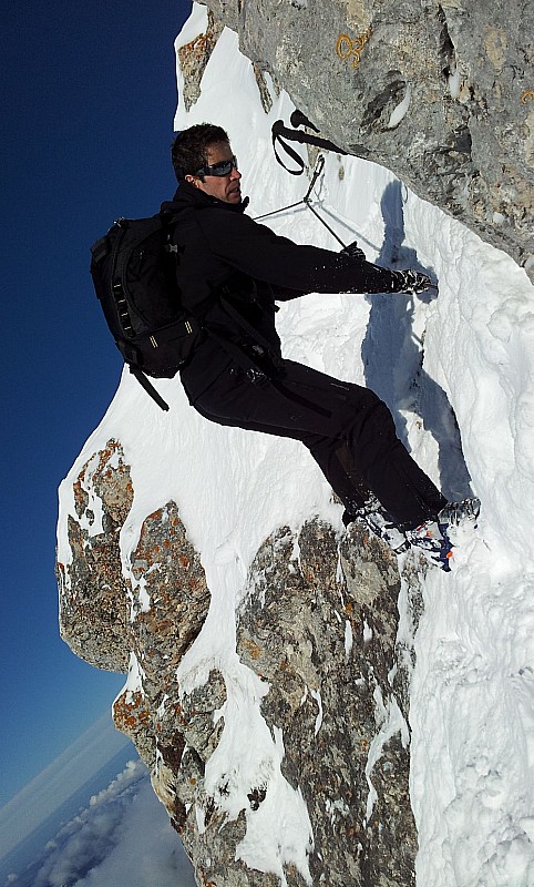 #3 Exposé ! : Le passage de cable est super expos !
Même pas mal :-))) Exposé ! : Le passage de cable est super expos !
Même pas mal :-)))