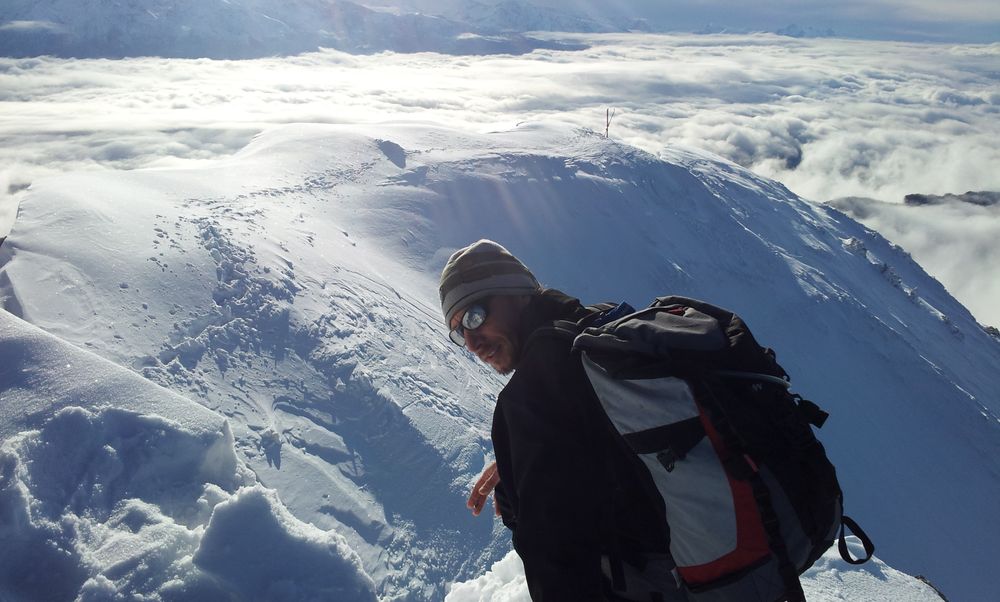 #2 Pret à plonger ! : Va-t-il descendre ... tête la première ou par le cable ? Pret à plonger ! : Va-t-il descendre ... tête la première ou par le cable ?