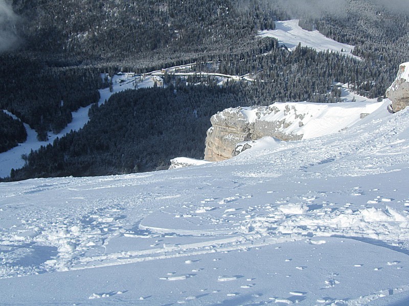 #7 le départ : un peu de poudre sur du dur. le départ : un peu de poudre sur du dur.