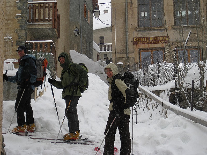 #1 "Dans" le village "Dans" le village