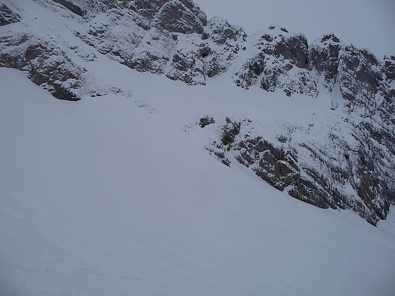 #1 NE du mont-rachais : je découvre la couenne : déja vue d NE du mont-rachais : je découvre la couenne : déja vue d'enb bas çà a l'air tendu la rampe