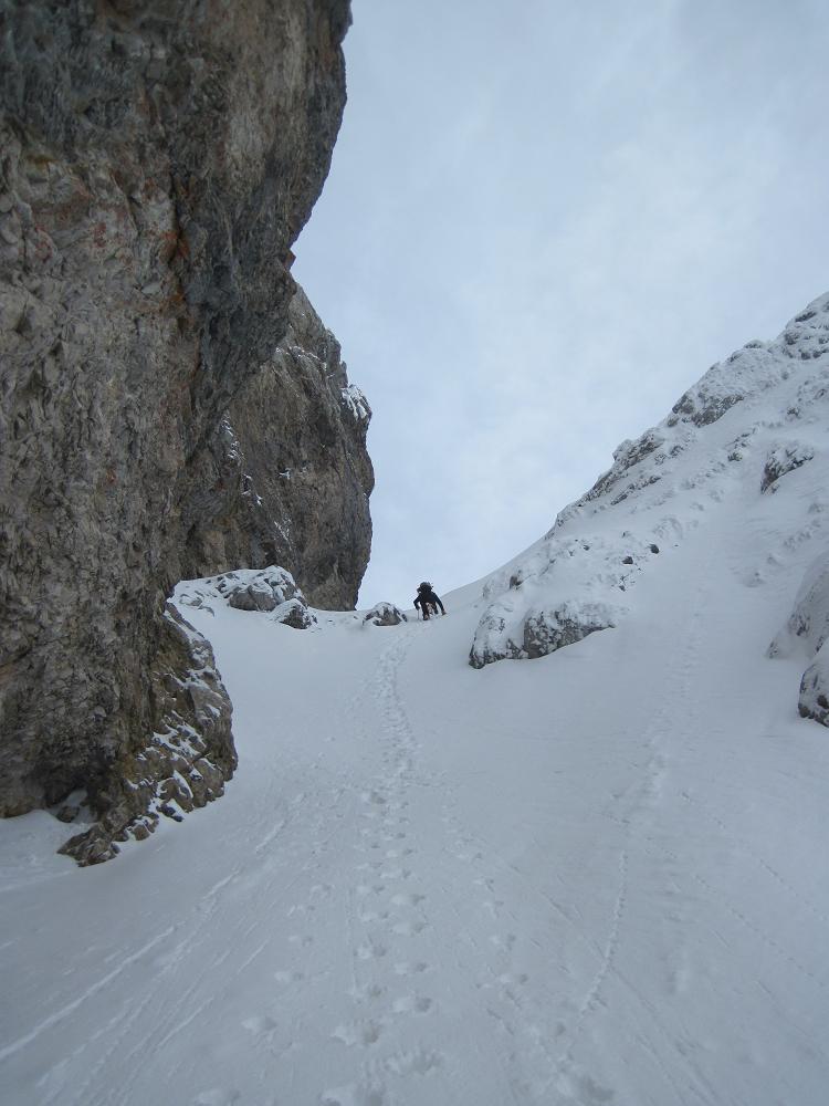 #4 Première rampe. : Petite étroiture à négocier à la descente. Première rampe. : Petite étroiture à négocier à la descente.