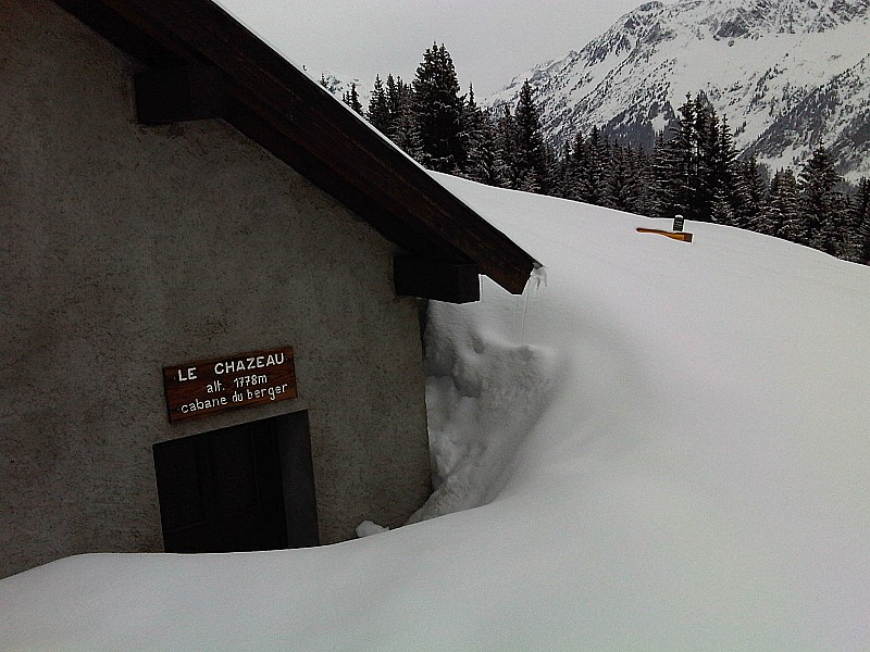 #3 Cabane du Chazeau : bon d Cabane du Chazeau : bon d'accord il y a de la neige !
