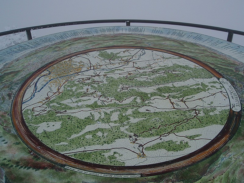 #5 LA VUE : le bassin grenoblois : Enfin, plutôt la vue sur la table d LA VUE : le bassin grenoblois : Enfin, plutôt la vue sur la table d'orientation. Sans elle, bien malin celui qui donne la position exacte des sommets!