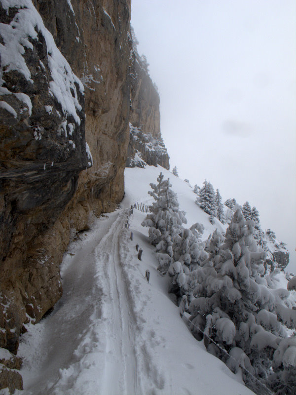 #3 Cirque de l Cirque de l'Aulp du Seuil : rarement vu autant de neige sous cette face