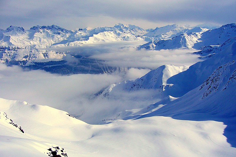 Mirantin : Vue vers l'Est,on peut apercevoir la Pierra Menta