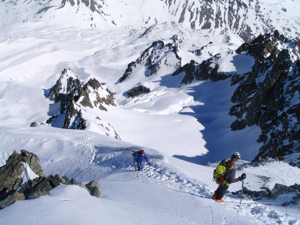 #3 Un skieur se prépare... : Le skieur s Un skieur se prépare... : Le skieur s'élance dans la Calotte avec pas mal de gaz sous les pieds....