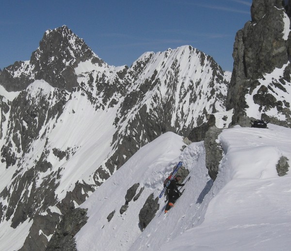 #2 col du Says : A gauche le raide versant Valgau, à droite les pentes débonnaires du glacier du Says col du Says : A gauche le raide versant Valgau, à droite les pentes débonnaires du glacier du Says