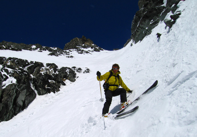 #1 Dans le haut du couloir : Rémy dans le passage un peu plus étroit en haut du couloir Dans le haut du couloir : Rémy dans le passage un peu plus étroit en haut du couloir