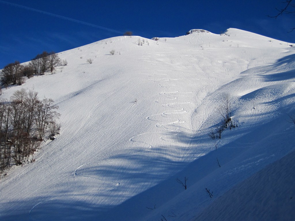 #2 combe Ouest sous 1836 : Photo prise de 1450m (pour illustrer le commentaire de jppp) combe Ouest sous 1836 : Photo prise de 1450m (pour illustrer le commentaire de jppp)