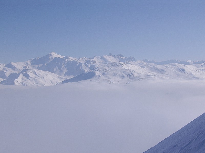 #4 domaine de valloire : la mer de nuage monte jusqu domaine de valloire : la mer de nuage monte jusqu'à 2300