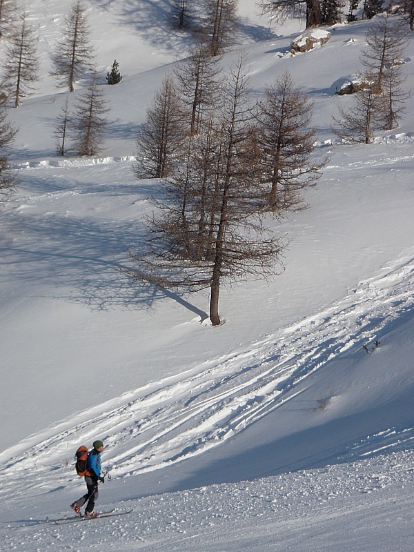 #1 Tavels : Départ à Isola, pour le moment tout va bien à part le froid, mais bon c Tavels : Départ à Isola, pour le moment tout va bien à part le froid, mais bon c'est de saison
