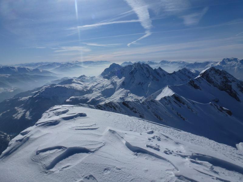 #6 La Grande Balmaz : Du sommet, vu sur le massif de l La Grande Balmaz : Du sommet, vu sur le massif de l'Etale, bien chargé
