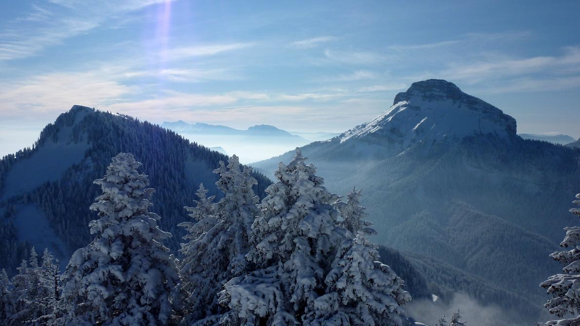 #9 Bec Charvet et Chamechaude : dans la lumière de l Bec Charvet et Chamechaude : dans la lumière de l'apres-midi