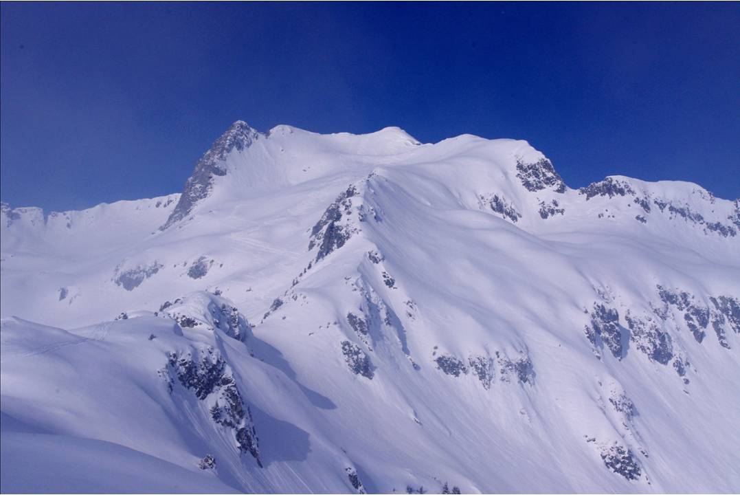 #1 Combe Bronsin 04/02 matin : Belle allure altière de la Combe Bronzin... objectif du jour, qui apparaît à travers des nuées froides Combe Bronsin 04/02 matin : Belle allure altière de la Combe Bronzin... objectif du jour, qui apparaît à travers des nuées froides