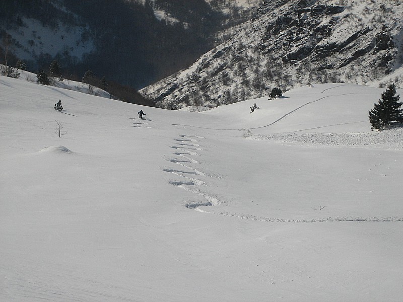 #5 col de la baisse : très bonne neige en dessous de 2100m col de la baisse : très bonne neige en dessous de 2100m