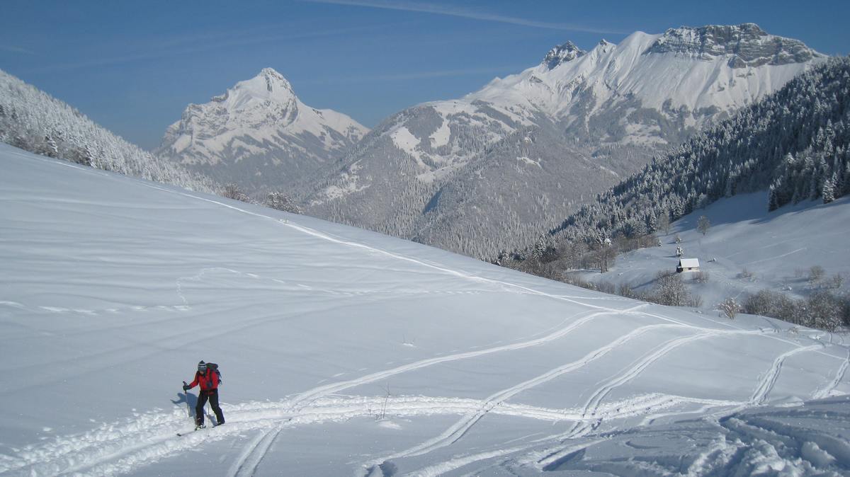 #1 Combe de l Combe de l'Arclusaz : chalet du Praz en contrebas