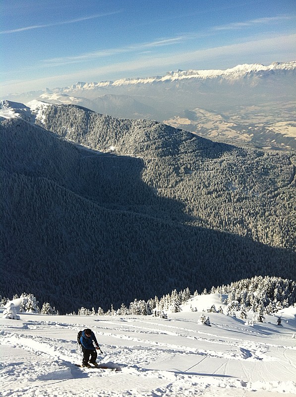 #1 montée peu après la cabane : peu après la baraque du colon, avant le dôme qui donne accès a l montée peu après la cabane : peu après la baraque du colon, avant le dôme qui donne accès a l'épaule !
