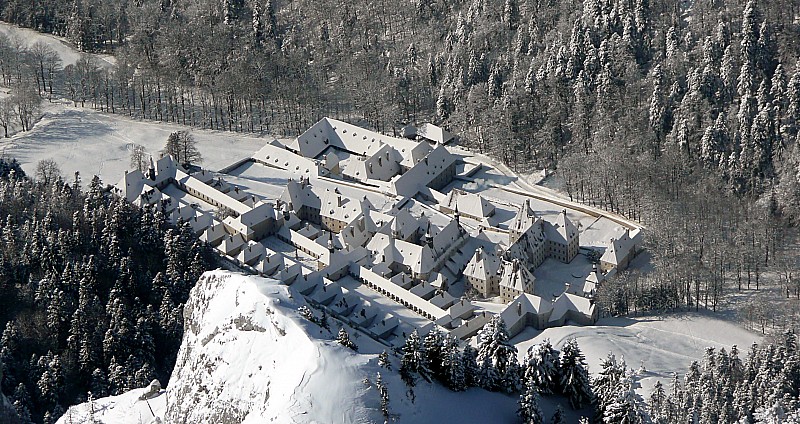 #5 La Grande Chartreuse : Classique vue aérienne La Grande Chartreuse : Classique vue aérienne