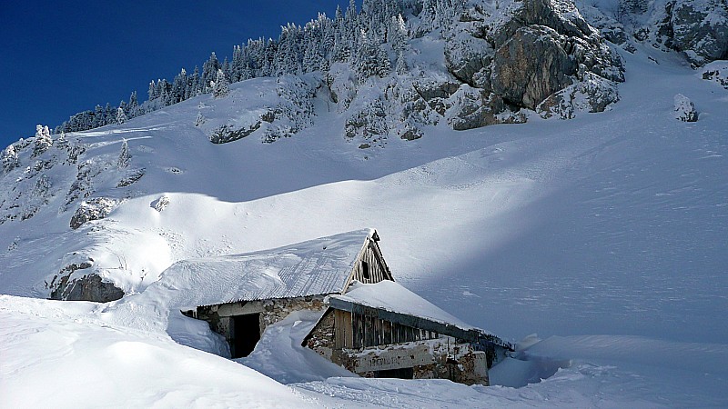 #12 Pause Thé au soleil : On se réchauffe au Habert de Bovinant Pause Thé au soleil : On se réchauffe au Habert de Bovinant