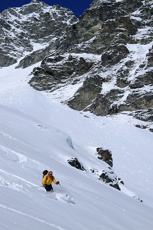 #7 Descente : Profil très skieur pour cette descente plein Sud Descente : Profil très skieur pour cette descente plein Sud